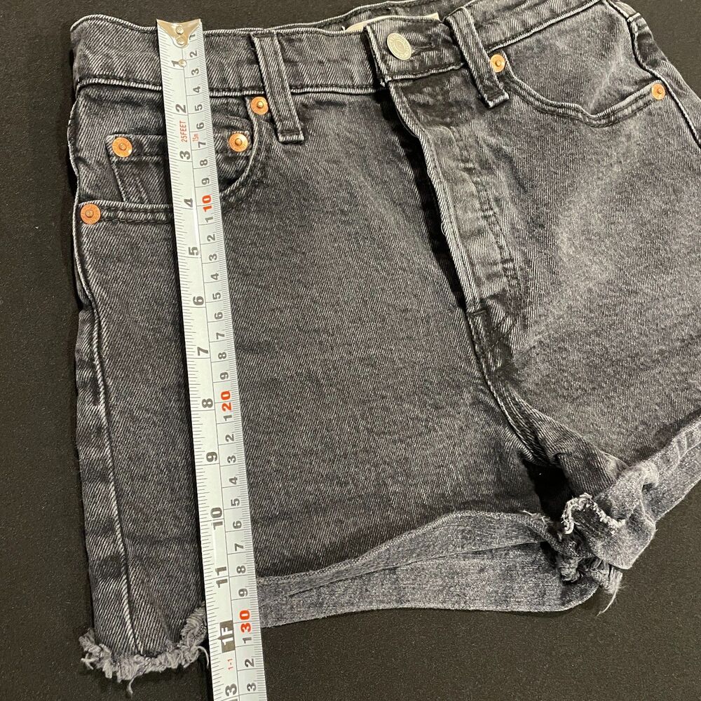 ~ LEVI'S 26 Ribcage Shorts Boho Cut Offs Button Fly Denim Black/Gray Fray Rolled - Picture 8 of 14